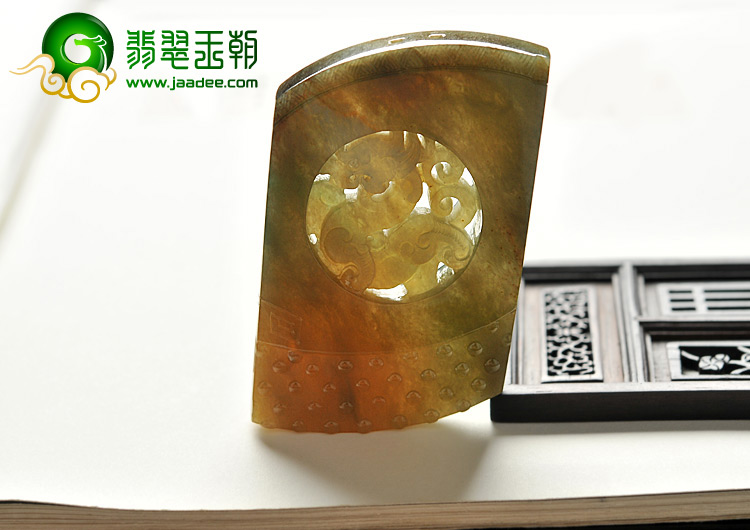 糯冰种青褐色缅甸翡翠a货仿古龙牌挂件