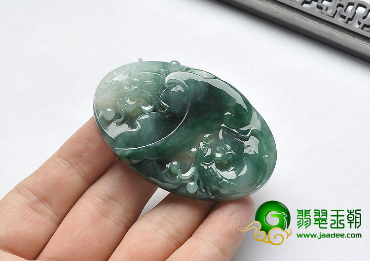 糯冰种油青缅甸翡翠a货龙飞凤舞挂件