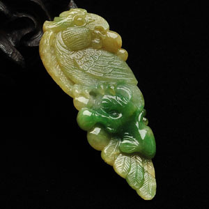 糯冰种春带彩缅甸翡翠A货鹦鹉挂件