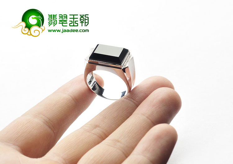 玻璃种墨翠缅甸翡翠a货镶白金钻石戒指(男戒)