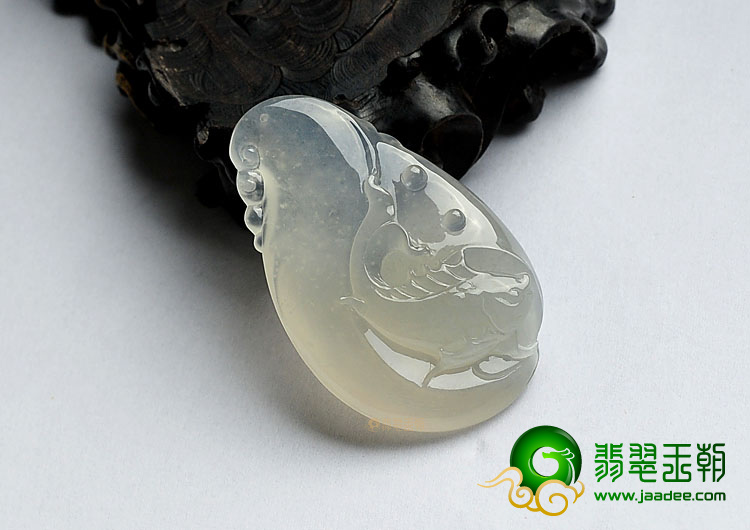 冰玻种无色缅甸翡翠a货如鱼得水挂件