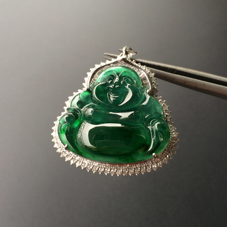 伟德国际乌兰察布市集宁区人民法院关于JQ176 天然A货翡翠长项链1（第一次拍卖）的公告