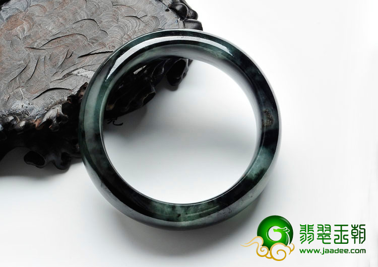 糯冰种油青缅甸翡翠手镯(57.1mm)