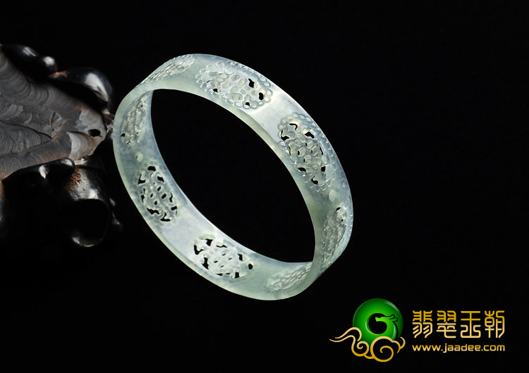 冰种晴水缅甸翡翠a货仿古雕花镯(50.1mm)