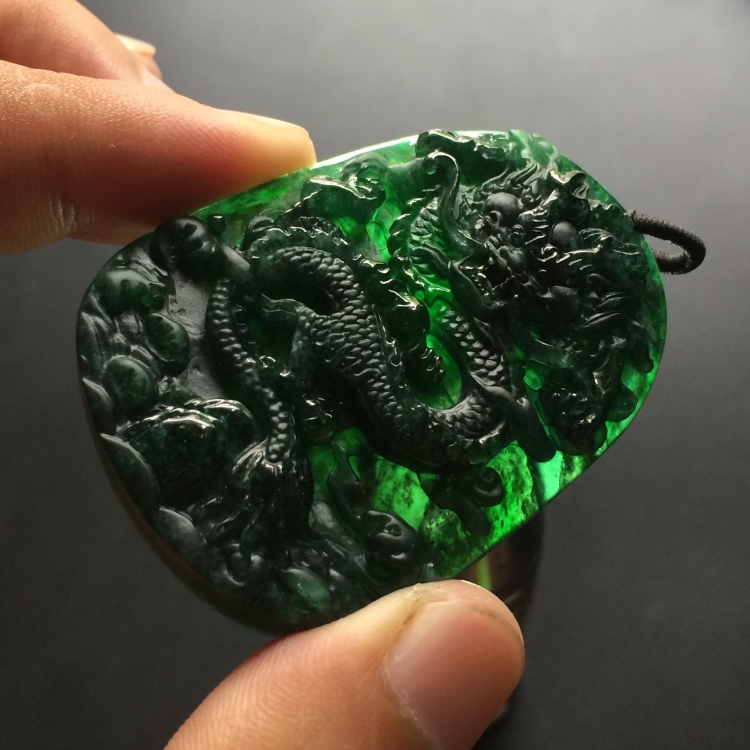 (超值推荐)糯冰种油青龙牌挂件