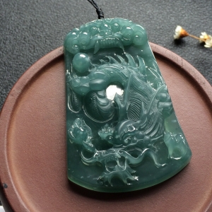 (超值推荐)冰种蓝水龙牌挂件